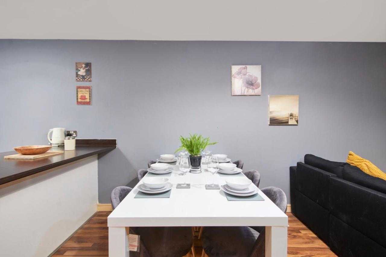 Stylish Manchester Gem - Sleeps 10! Exterior photo